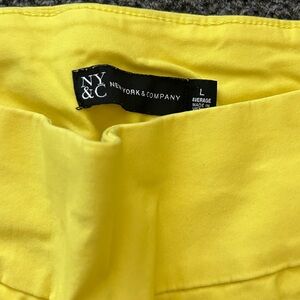 Woman’s yellow capris pants